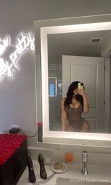 Миниатюра Индивидуалка Александра Кировский Фотография 